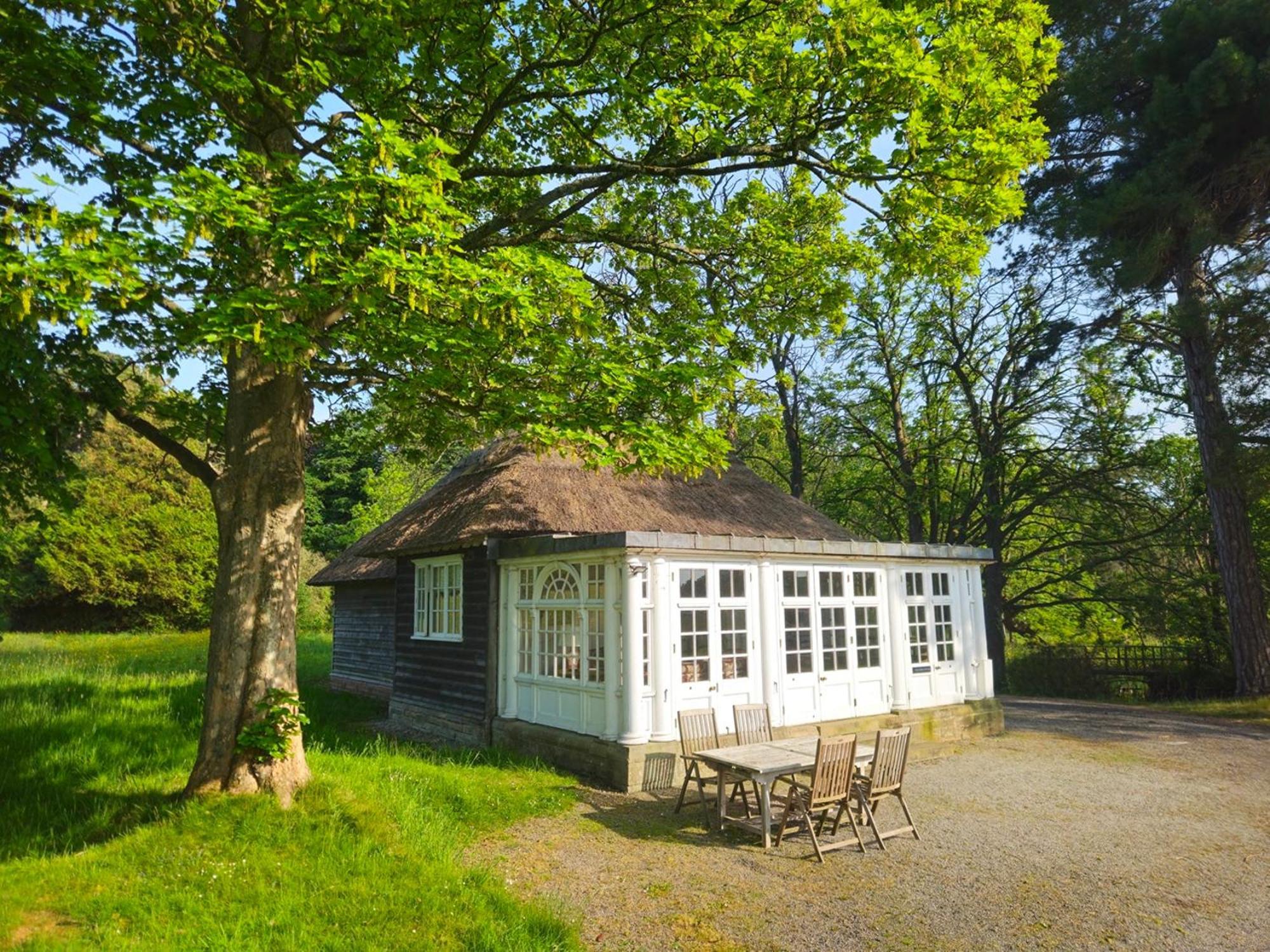 Thornton Manor - Holiday Cottages And Apartments Heswall Rum bild